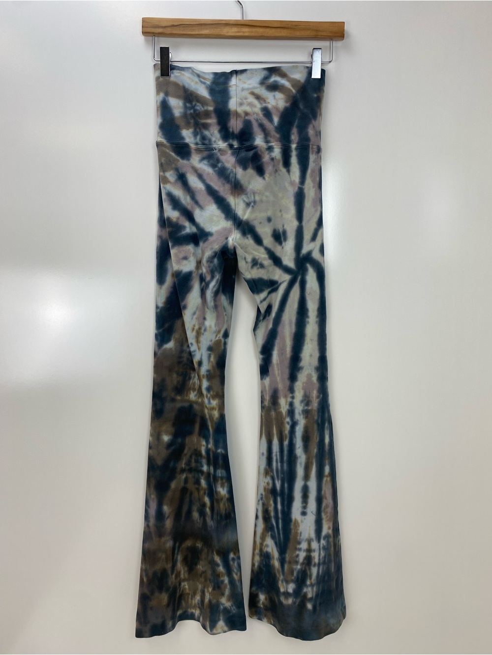 Hard Tail Tie-Dye Flare Leggings in Blue & Brown - Picture 3 of 5